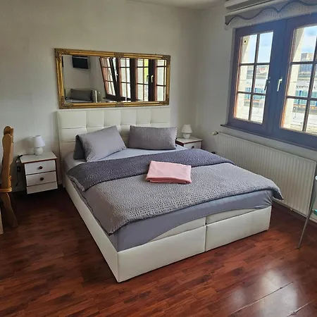 Haus Enteresan Köln