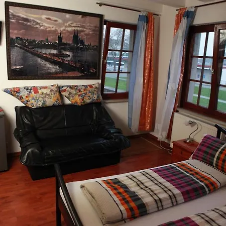 Haus Enteresan Köln