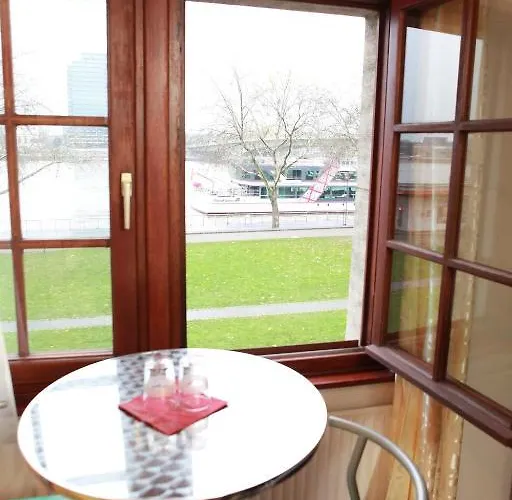 Haus Enteresan 3* Keulen