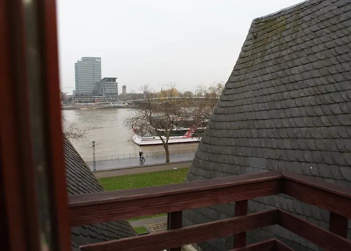 Haus Enteresan Aparthotel Köln