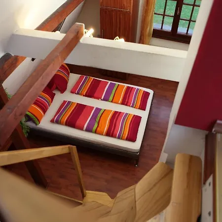 Haus Enteresan קלן