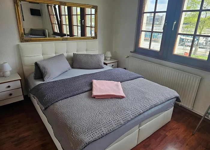 Haus Enteresan Hotel apartamentowy Kolonia